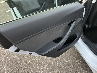 Tesla Model 3 60kWh 238pk aut Standard RWD Plus - pano - nap - navi - camera - leer - stoelverw - pdc v+a - self driving picture 33