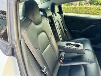 Tesla Model 3 60kWh 238pk aut Standard RWD Plus - pano - nap - navi - camera - leer - stoelverw - pdc v+a - self driving picture 32