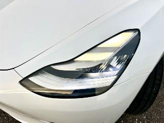 Tesla Model 3 60kWh 238pk aut Standard RWD Plus - pano - nap - navi - camera - leer - stoelverw - pdc v+a - self driving picture 87