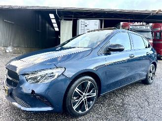 Mercedes B-klasse 250e 163pk aut + f1 Lux Line - pano - nap - 1e eig - widescreen - sfeerverl - leer - memory l+r picture 2