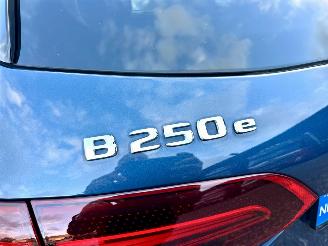 Mercedes B-klasse 250e 163pk aut + f1 Lux Line - pano - nap - 1e eig - widescreen - sfeerverl - leer - memory l+r picture 93