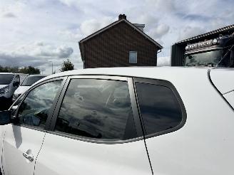 Hyundai Ix20 1.6i i-Vision 125pk Automaat - 76dkm nap - navi - dvd - camera - pdc - clima - cruise - aux - usb picture 95