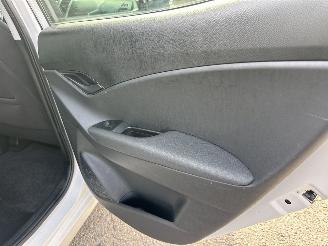 Hyundai Ix20 1.6i i-Vision 125pk Automaat - 76dkm nap - navi - dvd - camera - pdc - clima - cruise - aux - usb picture 51
