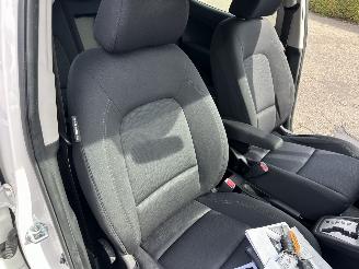 Hyundai Ix20 1.6i i-Vision 125pk Automaat - 76dkm nap - navi - dvd - camera - pdc - clima - cruise - aux - usb picture 49