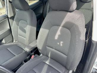 Hyundai Ix20 1.6i i-Vision 125pk Automaat - 76dkm nap - navi - dvd - camera - pdc - clima - cruise - aux - usb picture 23