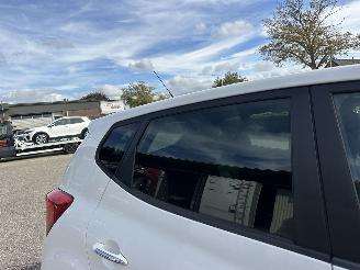 Hyundai Ix20 1.6i i-Vision 125pk Automaat - 76dkm nap - navi - dvd - camera - pdc - clima - cruise - aux - usb picture 8