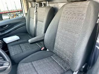 Mercedes Vito 111 CDI 114pk 6-bak Lang - nap - 1e eig - 3pers - navi - camera - airco - trekh - euro6 - licht + regens picture 20