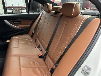 BMW 3-serie 330e High Exe M-Sport - 140dkm nap - head up - cognac leer - stoelverw - clima - alarm - 2x laadkabels picture 15