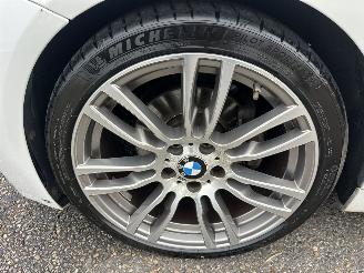 BMW 3-serie 330e High Exe M-Sport - 140dkm nap - head up - cognac leer - stoelverw - clima - alarm - 2x laadkabels picture 21