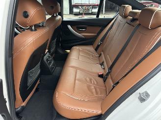 BMW 3-serie 330e High Exe M-Sport - 140dkm nap - head up - cognac leer - stoelverw - clima - alarm - 2x laadkabels picture 42