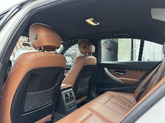 BMW 3-serie 330e High Exe M-Sport - 140dkm nap - head up - cognac leer - stoelverw - clima - alarm - 2x laadkabels picture 40