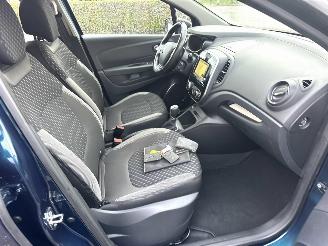 Renault Captur 1.2 TCe 120pk aut Intens - 56dkm nap - 1e eig - keyless - navi - camera - park assist - clima + cruise picture 28
