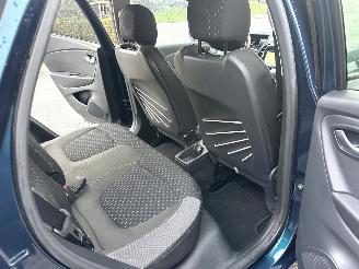 Renault Captur 1.2 TCe 120pk aut Intens - 56dkm nap - 1e eig - keyless - navi - camera - park assist - clima + cruise picture 31
