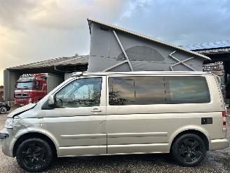 krockskadad bil camper Volkswagen Transporter California 2009/4
