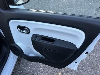 Renault Twingo 1.0 SCe 71pk Collection - 13dkm nap - 1e eig - airco - cruise - elektr pakket - led - aux - usb picture 47
