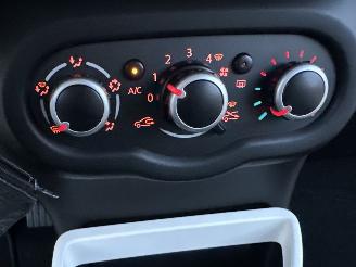 Renault Twingo 1.0 SCe 71pk Collection - 13dkm nap - 1e eig - airco - cruise - elektr pakket - led - aux - usb picture 17