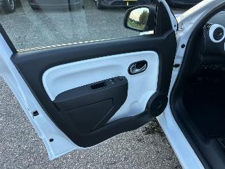 Renault Twingo 1.0 SCe 71pk Collection - 13dkm nap - 1e eig - airco - cruise - elektr pakket - led - aux - usb picture 38