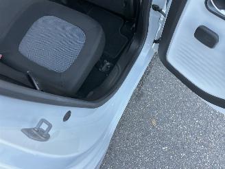Renault Twingo 1.0 SCe 71pk Collection - 13dkm nap - 1e eig - airco - cruise - elektr pakket - led - aux - usb picture 50