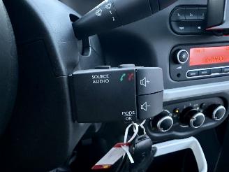 Renault Twingo 1.0 SCe 71pk Collection - 13dkm nap - 1e eig - airco - cruise - elektr pakket - led - aux - usb picture 23
