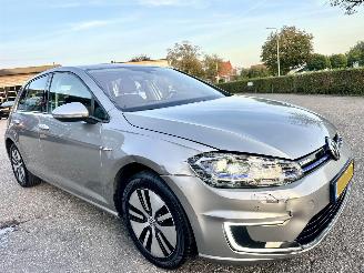 Volkswagen e-Golf 136pk dsg aut Highline - nap - facelift - navi - acc - front assist - cruise - pdc v+a - rijdbaar picture 3