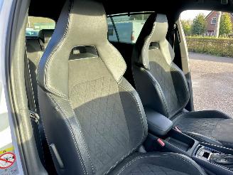 Skoda Kodiaq 1.5 TSI 150pk aut + f1 Sportline Bus - nap - camera - keyless - stuurverw - front + line + side assist picture 18