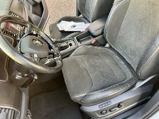 Skoda Kodiaq 1.5 TSI 150pk aut + f1 Sportline Bus - nap - camera - keyless - stuurverw - front + line + side assist picture 47