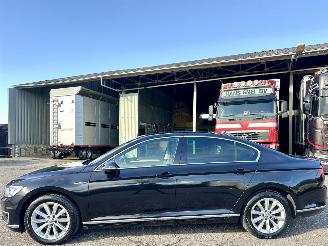 Damaged car Volkswagen Passat 1.4 TSI GTE Highline 2016/12