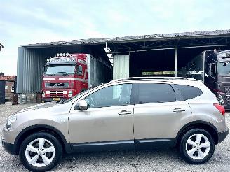 škoda osobní automobily Nissan Qashqai+2 2.0 Connect Edition 4WD 2010/6