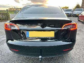 Tesla Model 3 Gereserveerd standard rwd plus 60kWh 238pk aut - pano - nap - leer - stoelverw - 3x camera - full self driving 3 picture 6