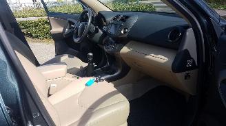 Toyota Rav-4 2.2 D-4d D-cat 4x4 130 Kw 1 e eigen 55000 km EXECUTIVE picture 6