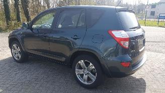 Toyota Rav-4 2.2 D-4d D-cat 4x4 130 Kw 1 e eigen 55000 km EXECUTIVE picture 2
