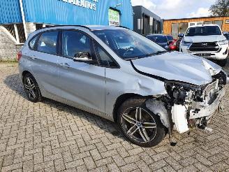 Schadeauto BMW 2-serie ACTIVE TOURDER 1.5 225XE E DRIVE AUT plug in hybride 4x4 2017/2