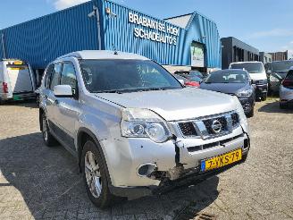 skadebil bedrijf Nissan X-trail 2.0 DCI VAN 110KW 4-WD DPF 2010/12