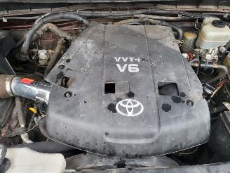 Toyota FJ Cruiser 4.0 autom v6 lpg G3 178kw  VAN picture 17