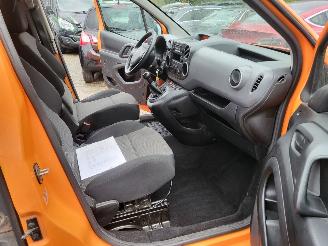 Peugeot Partner Partner 7 1.6 Hdi 55 kw  euro 6  1e eigenaar airco picture 16