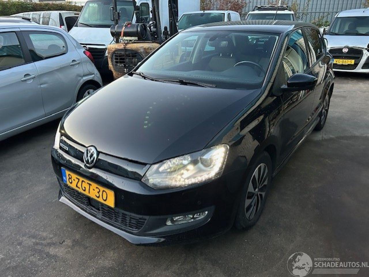 Volkswagen Polo 1.4 TDI PDC,ACC,LED/XENON,EURO 6 parkeerschade NWE APK
