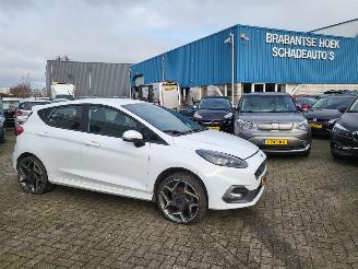 Schadeauto Ford Fiesta 1.5 EcoBoost ST-3 NAVI, CAMERA, 240 PK 5 DEURS 2019/10
