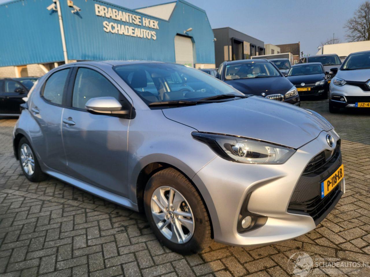 Mazda 2 Mazda 2 Hybrid autom 1.5 Agile ( Toyota Yaris) 48000km nwpr € 25000