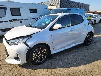 škoda osobní automobily Toyota Yaris Toyota Yaris 1.5 Hybrid Dynamic 22d km 2023/11