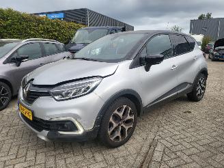  Renault Captur AUTOMAAT 1.2 TCe Bose 80 d km  RIJDBAAR 2018/5