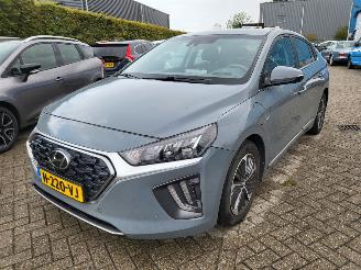 Hyundai Ioniq Hyundai IONIQ 1.6 GDi PHEV PLUG IN HYBRIDE Comfort picture 2