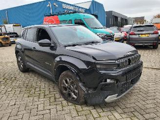 Jeep Avenger Jeep AVENGER Summit 54 kWh raqnge 400 KM NWprijs €44000 picture 2