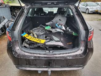 škoda osobní automobily Toyota Corolla Touring Sports Toyota Corolla Touring Sports 1.8 Hybrid Active 2022/5