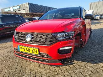 Voiture accidenté Volkswagen T-Roc T-Roc 2.0 TSI 190pk  4Motion Sport autom, pann,nav 2018/6