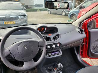 Renault Twingo Twingo 1.2 16V Authentique RIJDBAAR zie 3e foto picture 4