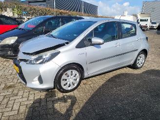 Toyota Yaris autom  1.5 Full Hybrid Aspiration 68000 km !! picture 1