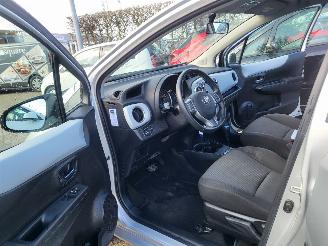 Toyota Yaris autom  1.5 Full Hybrid Aspiration 68000 km !! picture 15