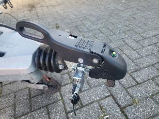 Beyerland  VITESSE 406B met nieuwe voortent en alle benodigtheden om direct te camperen. picture 17