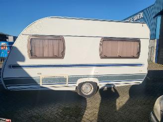 Beyerland  VITESSE 406B met nieuwe voortent en alle benodigtheden om direct te camperen. picture 21