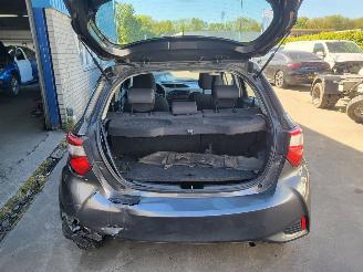 Toyota Yaris 1.0 VVT-i Active  Cool 5drs  rijdbaar picture 20